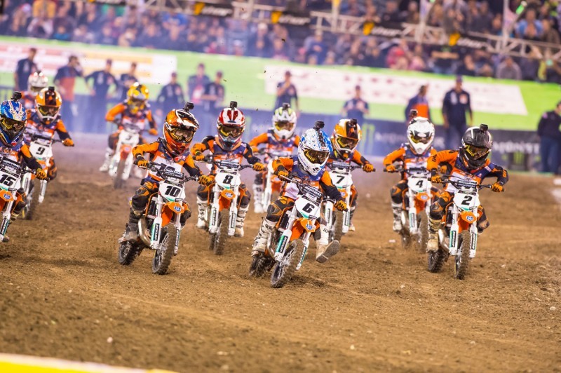 【KTM全球博客】骑着KTM赛车的儿童军团 - 中国摩托迷网 - 摩托车网站 - 中国第一摩托车论坛 - 摩旅进行到底!