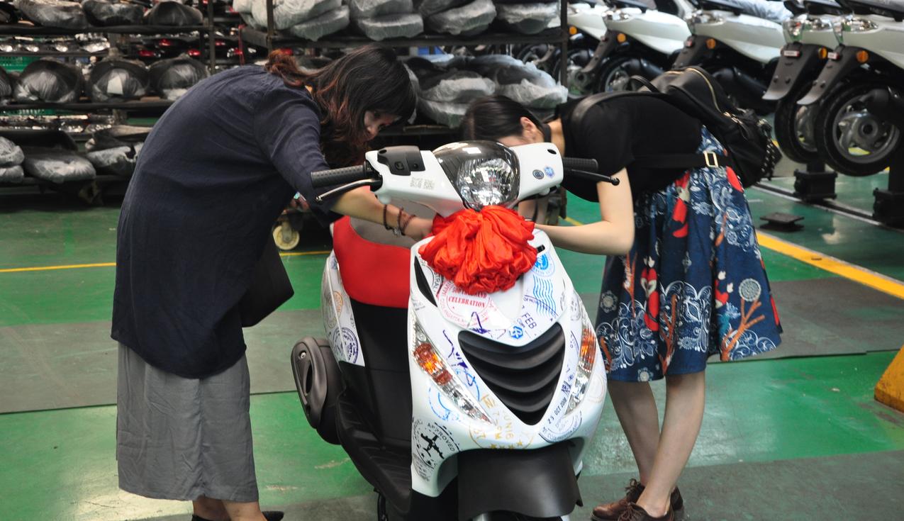 一场简而美的zip全球销量达50万辆纪念版下线