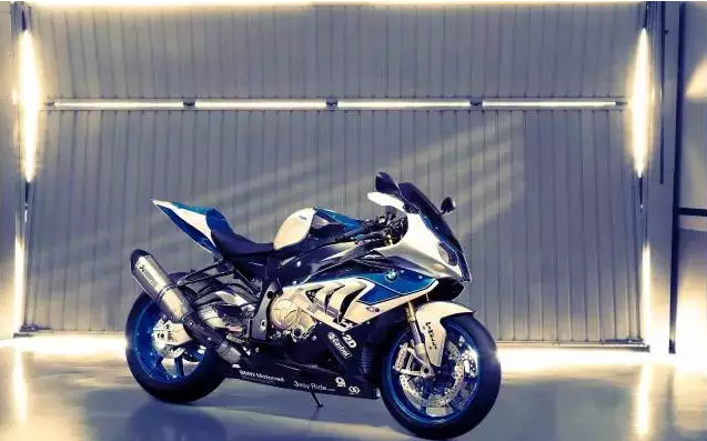 BMW S 1000 RR的前世今生 - 中国摩托迷网 -