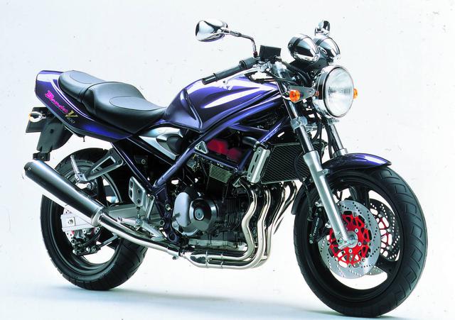 盘点充满争议的四缸暴力摩托~盗匪400家族发