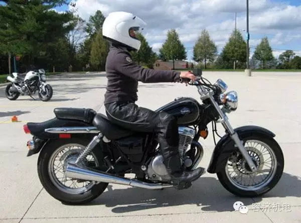 如何骑摩托车更省油 - 中国摩托迷网 - 摩托车网